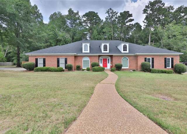 Property at 4628 Sears Rd, Columbus, GA 31907, 4 beds, 3 baths