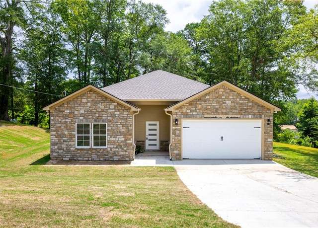 Property at 2900 23rd Ave, Phenix City, AL 36867, 3 beds, 2 baths