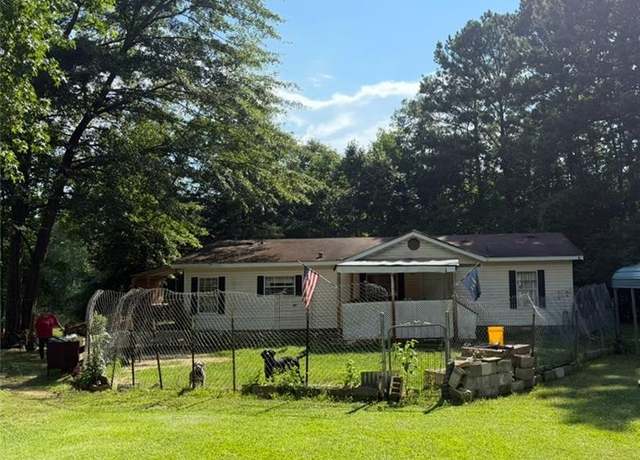 Property at 6125 Lee Road 279, Salem, AL 36874, 3 beds, 2 baths