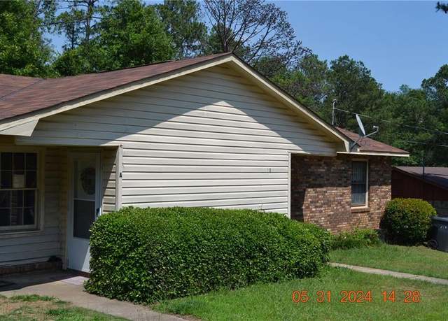 Property at 110 23rd Ct, Phenix City, AL 36869, 4 beds, 2 baths