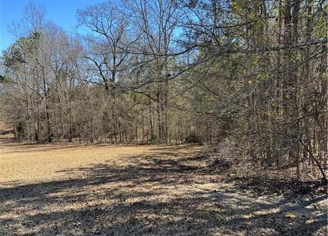 Property at 10 Lee Road 2058, Salem, AL 36874