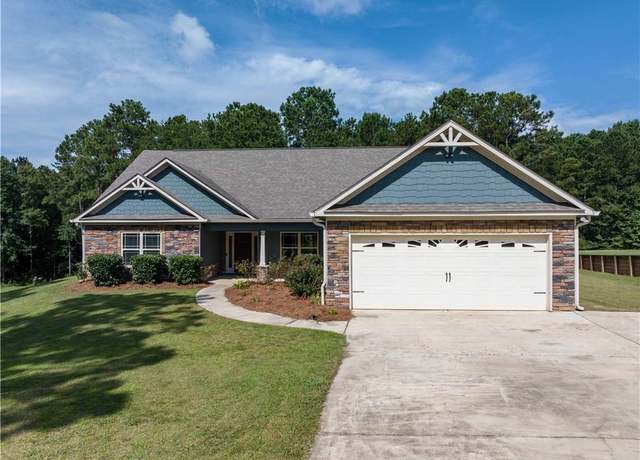 Property at 271 Lee Road 2145, Salem, AL 36874, 4 beds, 2 baths