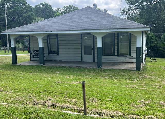 Property at 2212 43rd Ave, Phenix City, AL 36870, 2 beds, 1 bath