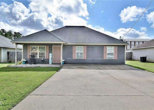 Property at 765 Mill Pond Dr, Phenix City, AL 36870, 3 beds, 2 baths