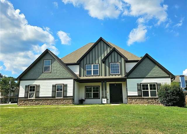 Property at 80 Misty Forest Dr, Phenix City, AL 36869, 5 beds, 3.5 baths