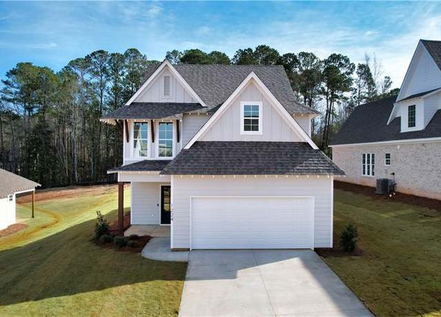 Property at 015 Crossing Ct E, Valley, AL 36854, 3 beds, 2.5 baths