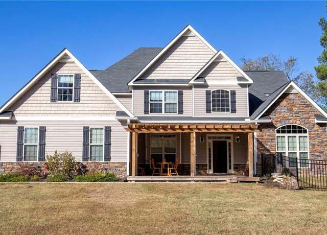 Property at 127 Seminole Trl, Fort Mitchell, AL 36856, 6 beds, 4 baths