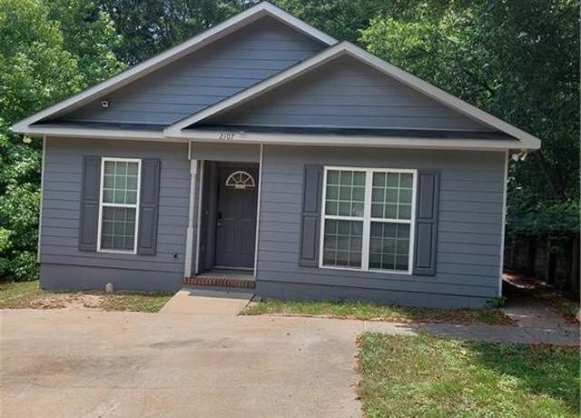 Property at 2107 11th Ave, Phenix City, AL 36867, 3 beds, 2 baths
