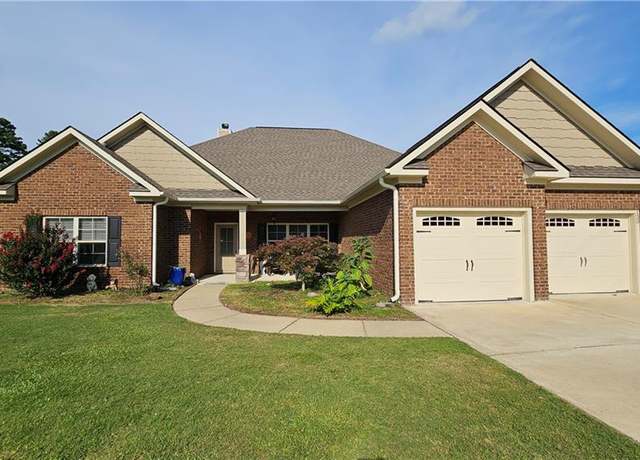 Property at 133 Summerbrook St, Smiths Station, AL 36877, 4 beds, 3 baths