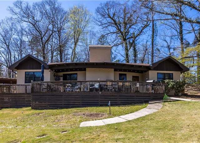 Property at 1701 Lee Road 353, Valley, AL 36854, 4 beds, 1.5 baths