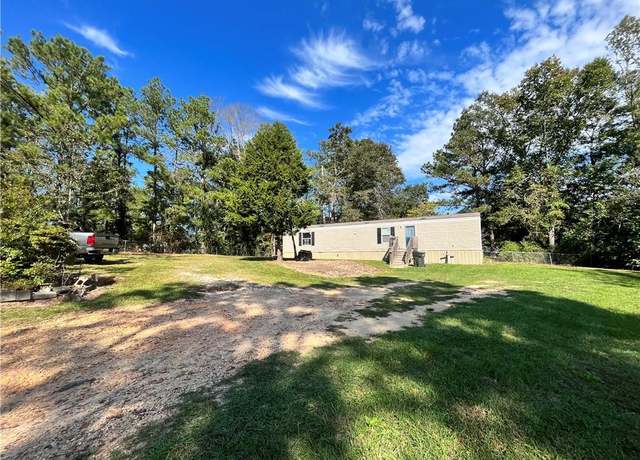 Property at 33 Ladonia Dr, Phenix City, AL 36869, 2 beds, 2 baths