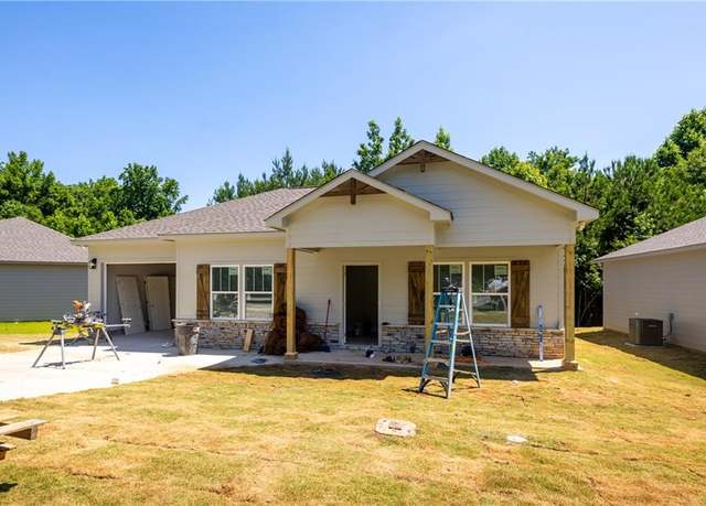 Property at 308 21st Ave, Phenix City, AL 36869, 3 beds, 2 baths
