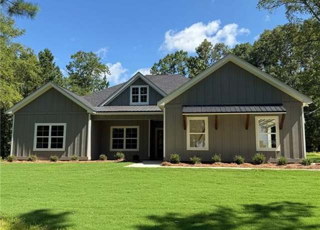 Property at 701 Lee Road 344, Salem, AL 36874, 4 beds, 2 baths