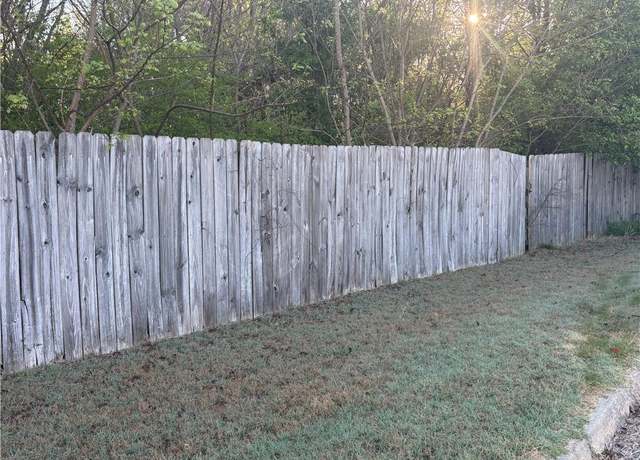 Property at 13 Kendall Ct, Phenix City, AL 36870