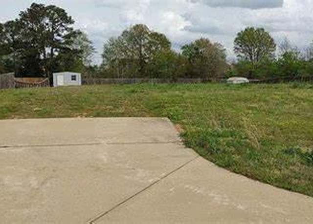 Property at 22 Apache Trl, Fort Mitchell, AL 36856