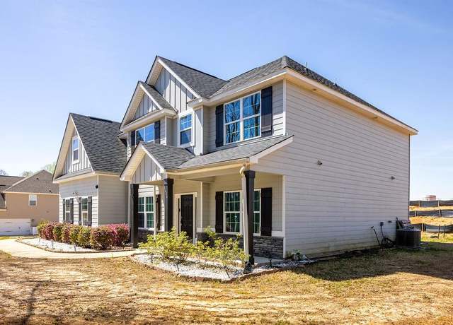 Property at 1604 S Uniroyal Rd, Opelika, AL 36804, 5 beds, 3 baths