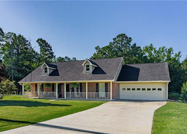 Property at 21 Lee Road 2017, Phenix City, AL 36870, 3 beds, 2 baths