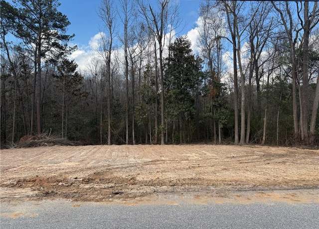 Property at 20 Grace Rd, Phenix City, AL 36870
