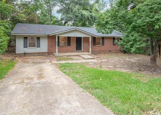 Property at 3727 Claymore Rd, Columbus, GA 31907, 4 beds, 2 baths