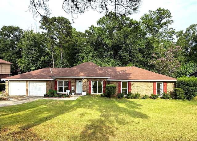 Property at 606 27th Ave, Phenix City, AL 36867, 3 beds, 2 baths