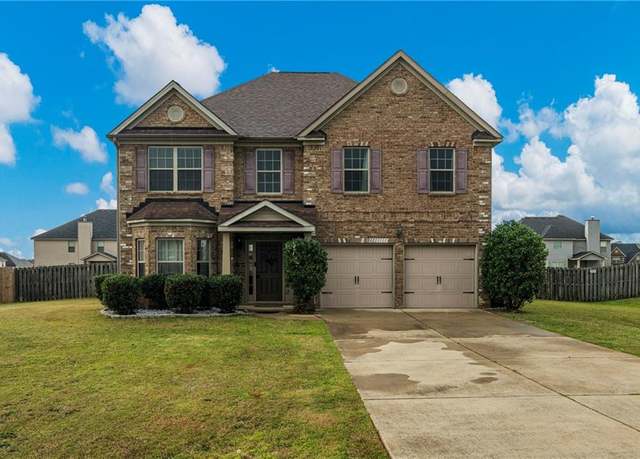 Property at 10 Utah St, Fort Mitchell, AL 36856, 4 beds, 2.5 baths