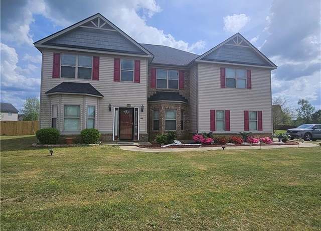 Property at 20 Moss Oak Dr, Fort Mitchell, AL 36856, 5 beds, 4 baths