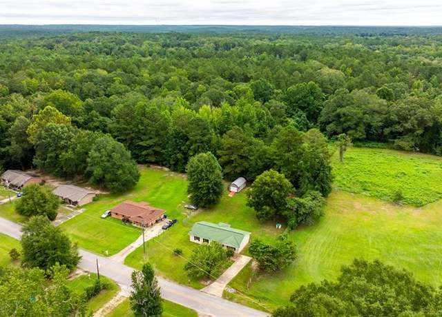Property at 2775 Lee Road 140, Salem, AL 36874, 4 beds, 2 baths