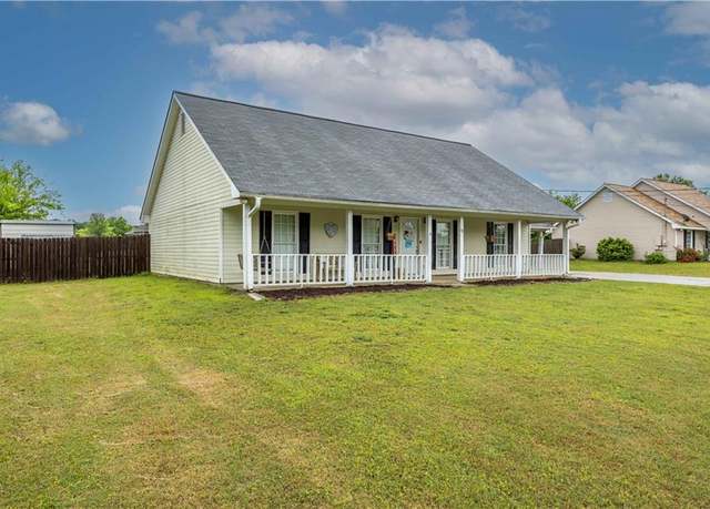 Property at 11 Mclendon Rd, Fort Mitchell, AL 36856, 3 beds, 2 baths