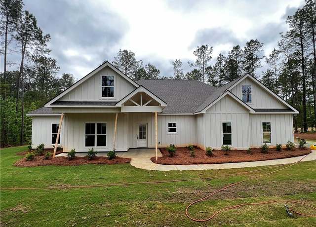 Property at 9054 Lee Rd 158, Salem, AL 36874, 4 beds, 2.5 baths
