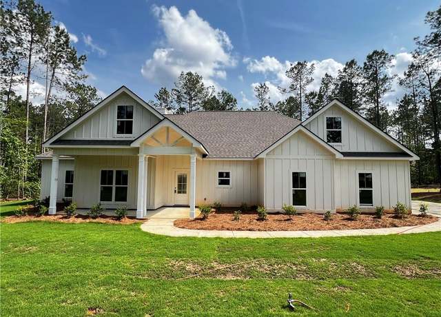 Property at 9054 Lee Rd 158, Salem, AL 36874, 4 beds, 2.5 baths
