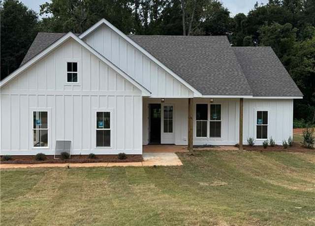 Property at 1020 County Road 535, Lanett, AL 36863, 3 beds, 2 baths