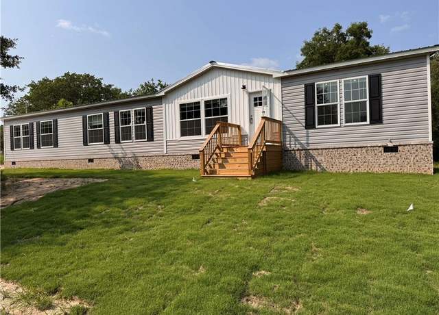 Property at 48 Woody Acres Dr, Salem, AL 36874, 4 beds, 2 baths