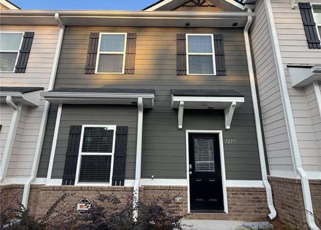 Property at 3277 Hamlet Dr, Opelika, AL 36804, 2 beds, 2.5 baths