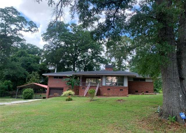 Property at 1403 Forest Dr, Columbus, GA 31907, 5 beds, 3 baths