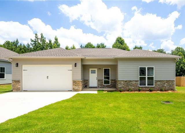 Property at 306 21st Ave Ave, Phenix City, AL 36869, 3 beds, 2 baths
