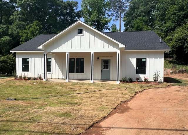 Property at 821 Lichfield Road Rd, Columbus, GA 31904, 3 beds, 2 baths
