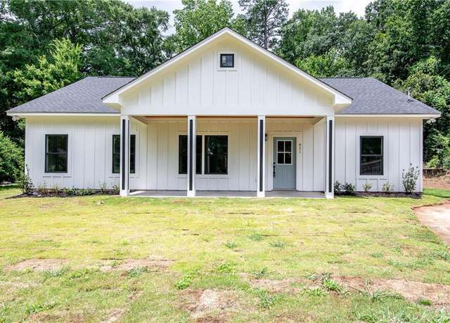 Property at 821 Lichfield Road Rd, Columbus, GA 31904, 3 beds, 2 baths