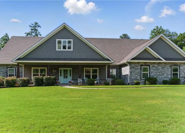 Property at 1024 Cummings Rd, Smiths Station, AL 36877, 5 beds, 5 baths