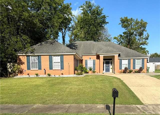 Property at 2505 Hanloe Ct, Montgomery, AL 36116, 3 beds, 2 baths