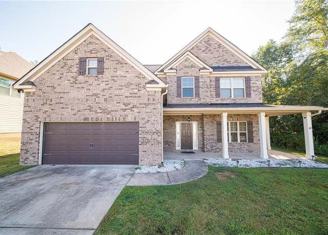 Property at 36 White Pine Way, Phenix City, AL 36869, 5 beds, 3 baths