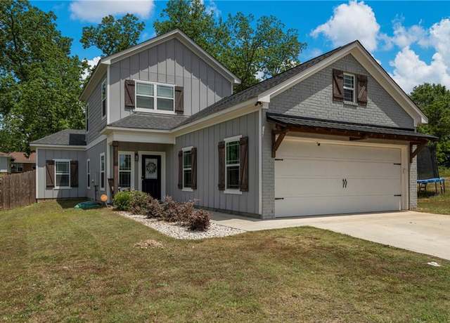 Property at 11 Gardner Way, Phenix City, AL 36869, 4 beds, 2.5 baths