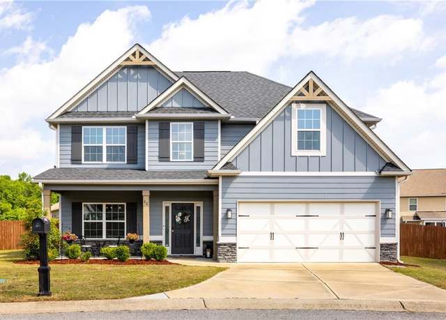 Property at 82 New Castle Dr, Phenix City, AL 36870, 4 beds, 2.5 baths