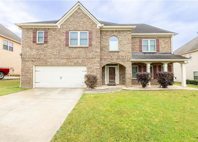 Property at 9 Red Maple St, Phenix City, AL 36869, 6 beds, 4 baths