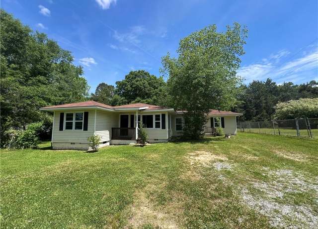 Property at 66 Lee Rd 294, Smiths Station, AL 36877, 3 beds, 2 baths