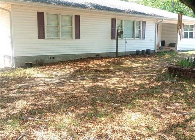Property at 281 Lee RD 315, Smiths Station, AL 36877, 3 beds, 1 bath