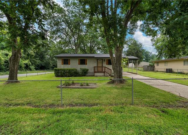 Property at 2808 3rd Ave, Phenix City, AL 36867, 3 beds, 2 baths