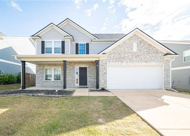 Property at 154 Red Oak Pl, Smiths Station, AL 36877, 4 beds, 3.5 baths