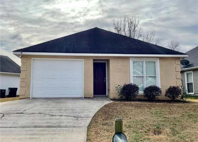 Property at 3801 Holland Ct, Phenix City, AL 36867, 2 beds, 2 baths
