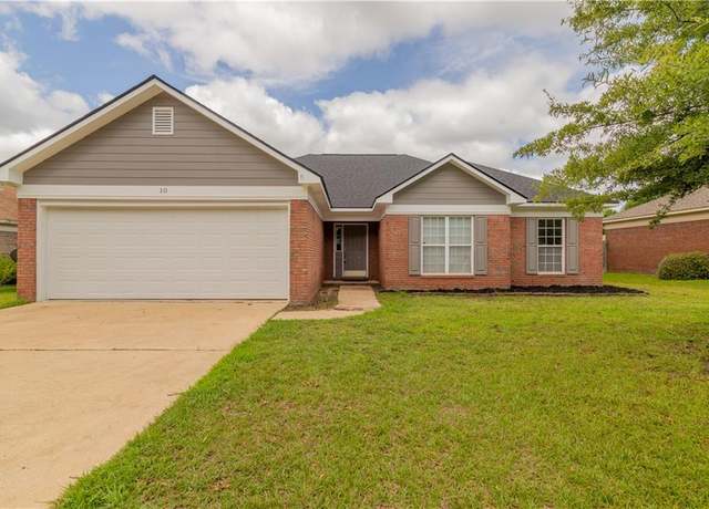 Property at 10 Devonshire Dr, Phenix City, AL 36870, 4 beds, 2 baths