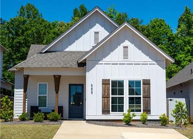 Property at 688 Village Dr, Opelika, AL 36801, 3 beds, 2 baths